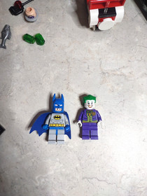 LEGO Batman DC Super Heroes 6857 The Dynamic Duo Funhouse Escape w 2 minifigures