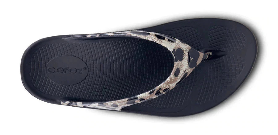 【新品未使用】OOFOS OOLALA LIMITED CHEETAH W7 OOFOS Cheetah/Leopard Print Limited Edition OOlala Sandals