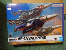 HI-METAL R VF-1A Valkyrie Maximilian Genus Machine Figure Macross