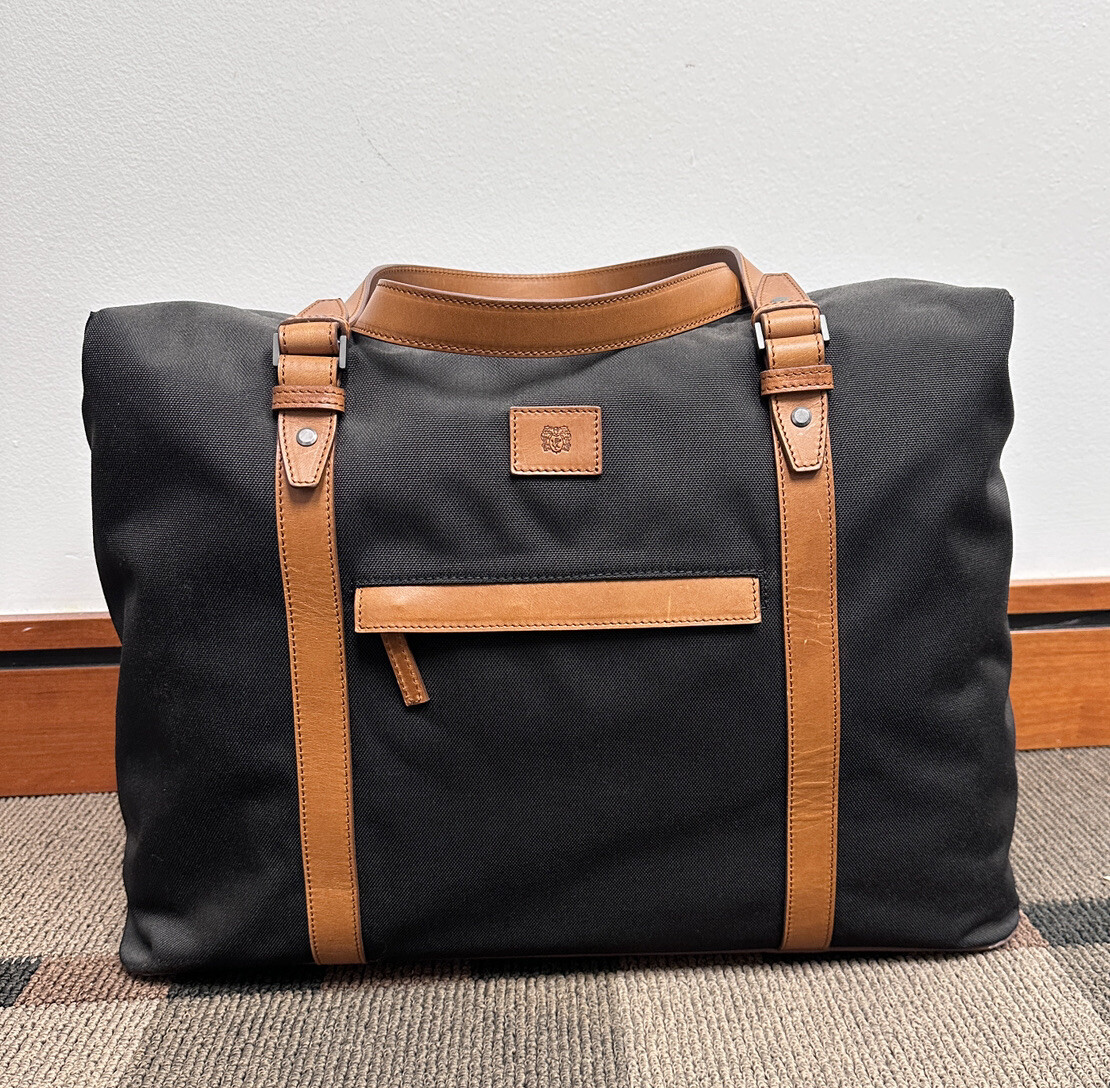 Korea Bruno Magli Bag NEW Bruno Magli Canvas Duffle Bag (Black