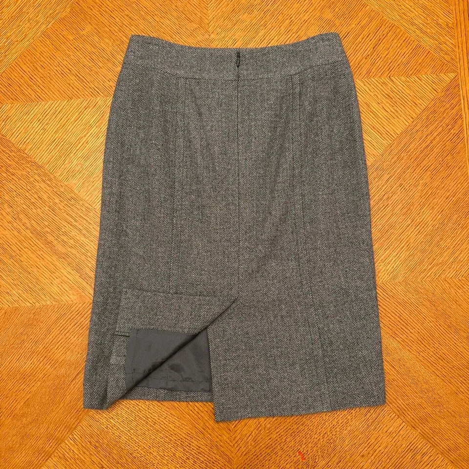 Falda lápiz Banana Republic gris mezcla lana talla 0 Foto 4 de 4