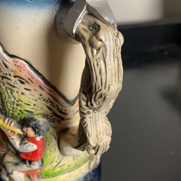 VINTAGE KING EDITION NO. A3991 HANDMADE/HANDPAINTED BEER