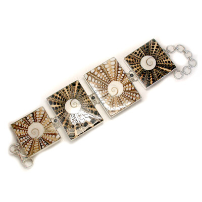 Siwa Shell Offerings Sajen SS Black and White Siwa Shell & Black Star Link ...