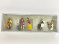 Preiser 10641 HO 1:87; Stehende Reisende Mit Trolley , NEU & OVP
