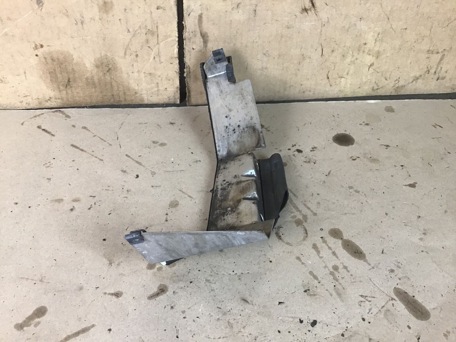Audi R8 2011 Rear Bracket Mount Support 08-12 ;:A