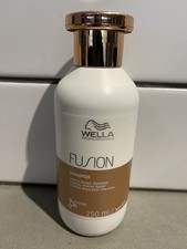 Wella Professionals Fusion Shampoo 250ml