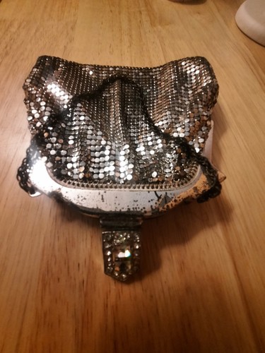 VINTAGE WHITING & DAVIS SILVER TONE RHINESTONE 5" MESH PURSE GOOD SHAPE ESTATE - Picture 9 of 24