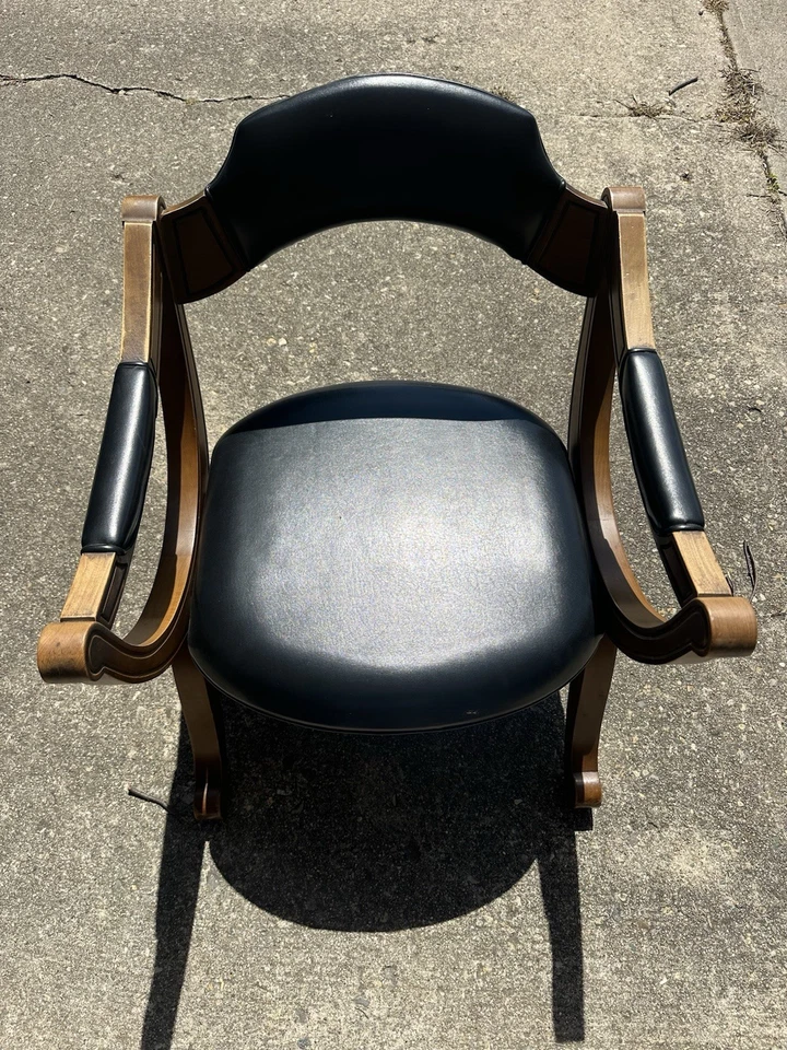 Sillas acolchadas de madera y Naugahyde Drexel Heritage MCM - De colección Foto 2 de 4