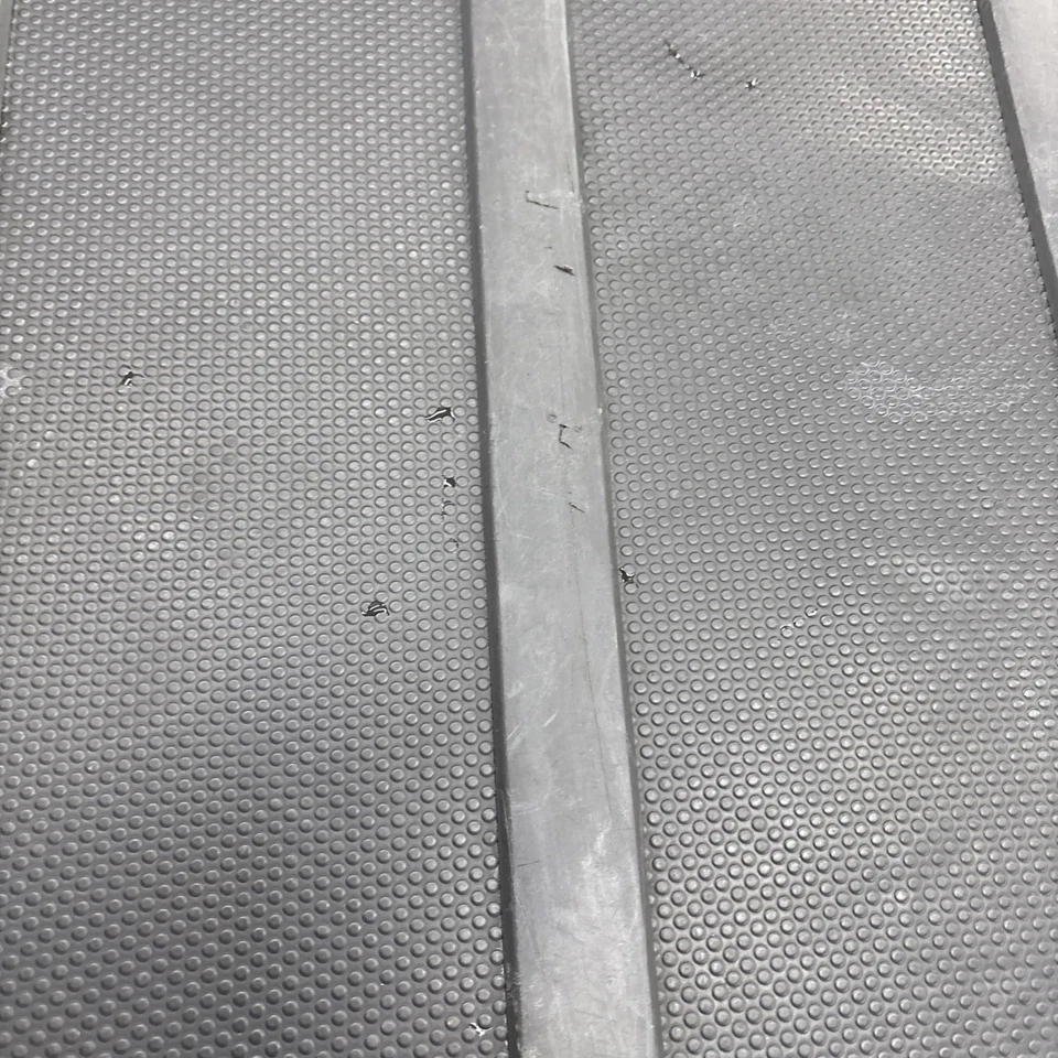 Nissan Xterra 2007 maletero trasero cubierta alfombra revestimiento neumático carga OEM Foto 4 de 4