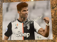 Cristiano Ronaldo signed 8x10 Beckett BAS