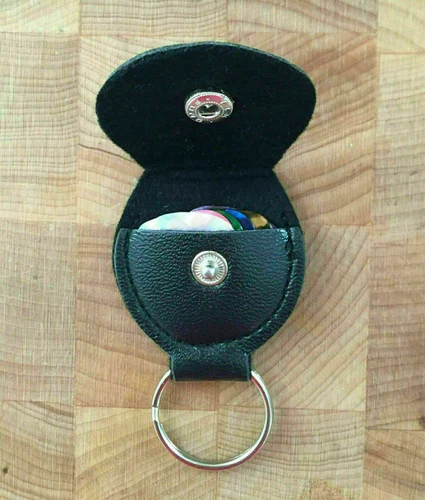 Genuine Leather Keychain Guitar Pick Holder Plectrum Case Bag Nice