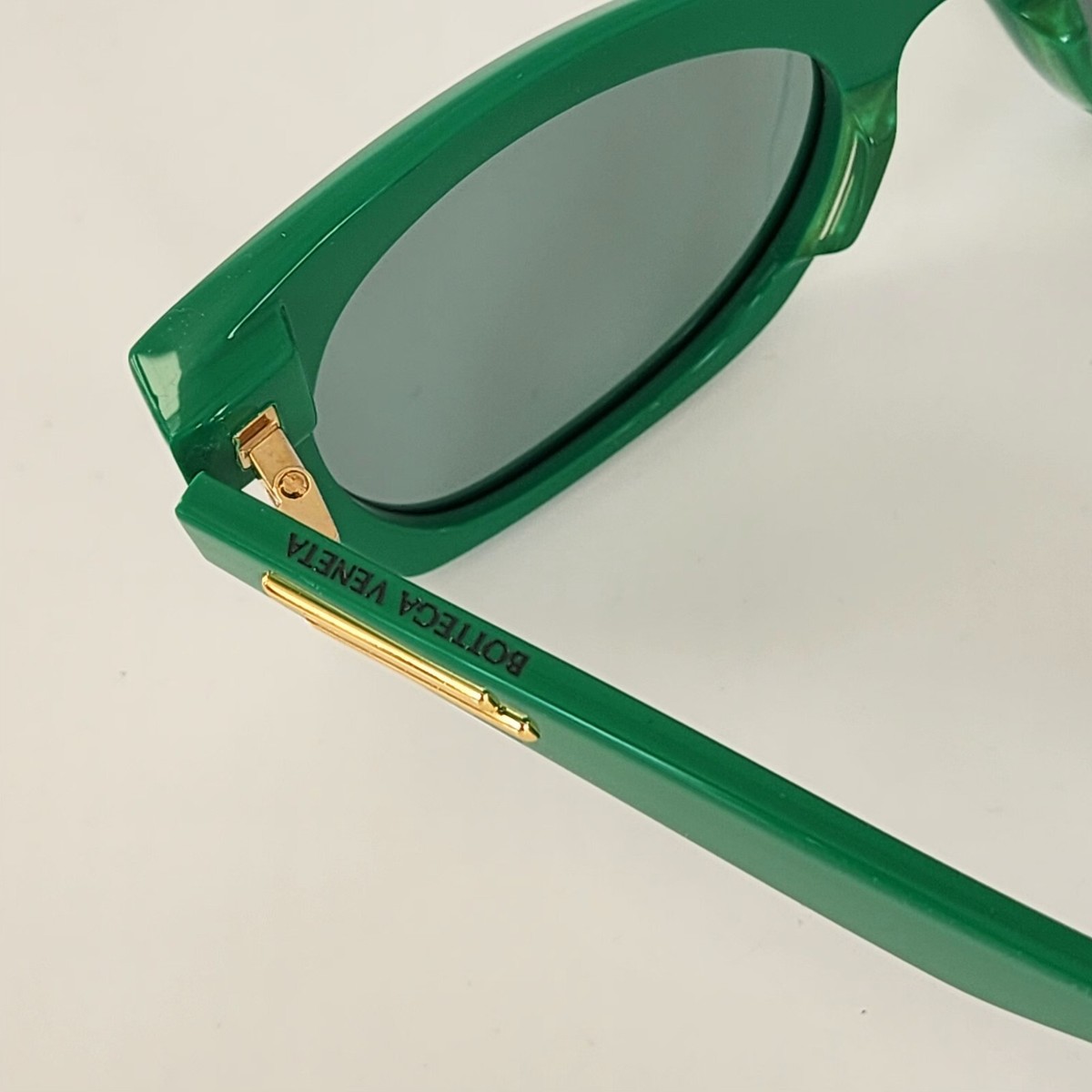Bottega Veneta Square/Rectangle Sunglasses Green Fashion Designer RARE BV1351S Bottega Veneta Rectangular Sunglasses 005 Dark Green  main image 2