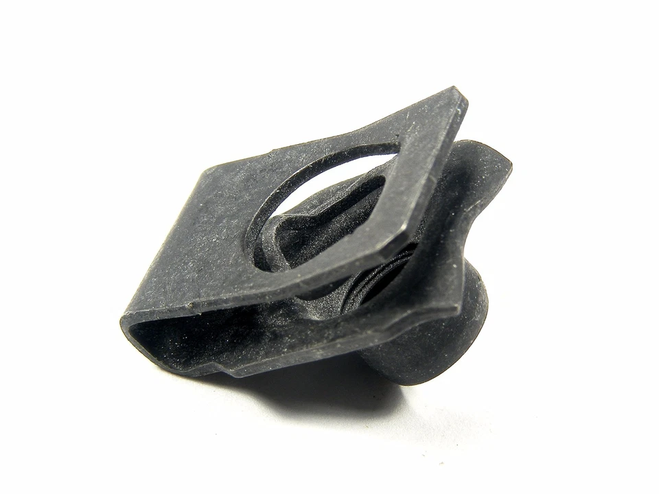 Toyota U-nut Clips- M8-1.25 Thread- 14.5mm Center of Hole to Edge- 15 clips #196 - Image 3 of 4
