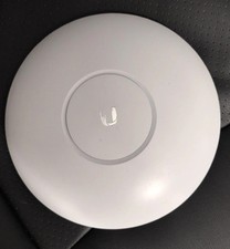 Ubiquiti Networks UAP-AC-PRO Wireless Access Point