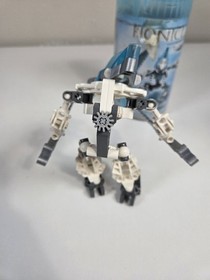 LEGO BIONICLE: Keerakh (8619) As Is Missing some parts and instructions.