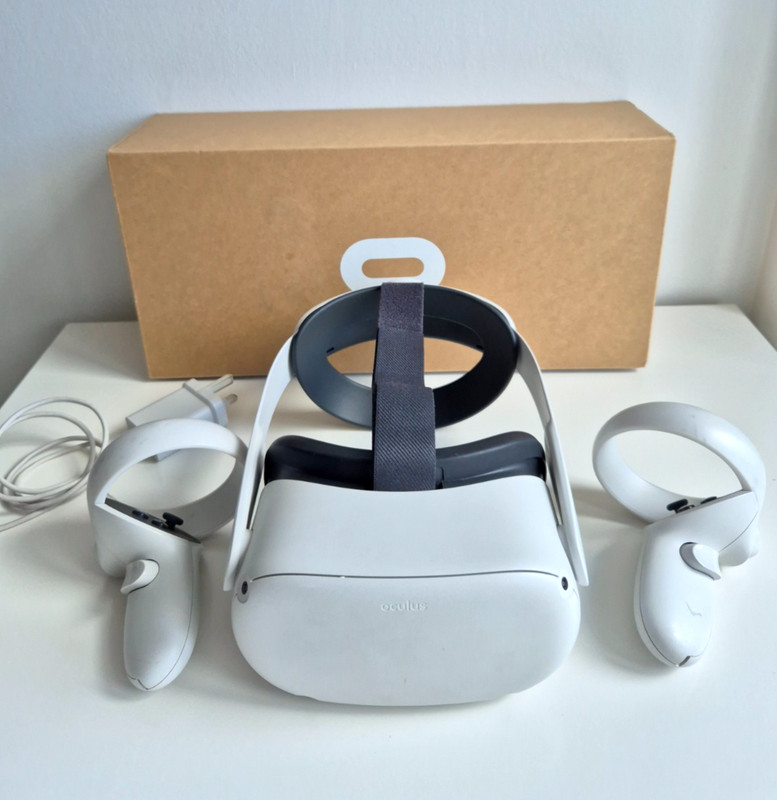 Oculus Meta Quest 2 64GB All-In-One VR Headset with Controllers - Boxed