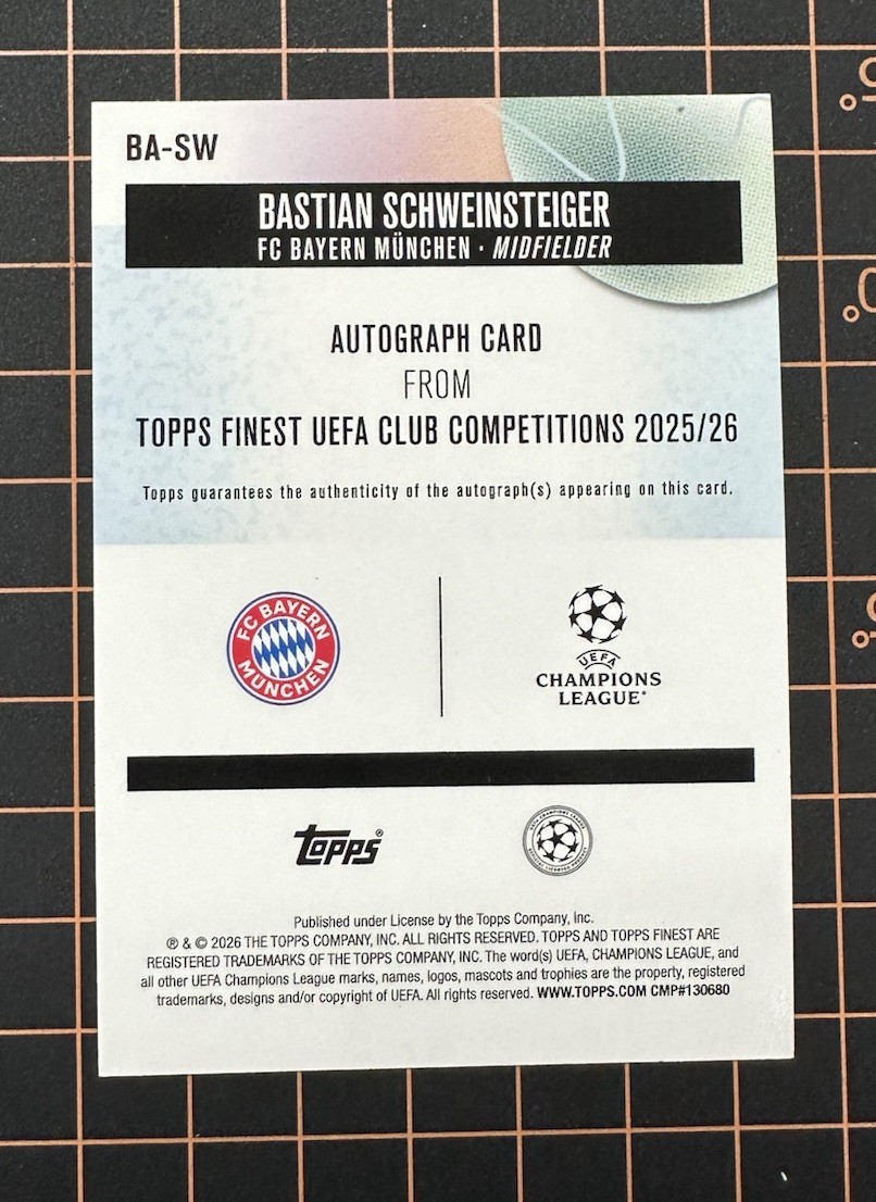 Topps 2025/26 Topps Finest UCC Autographs B. Schweinsteiger BA-SW /99 view 2