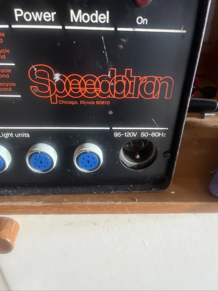 Unidad de flash Speedotron 810. Portátil Gran Forma Foto 3 de 4