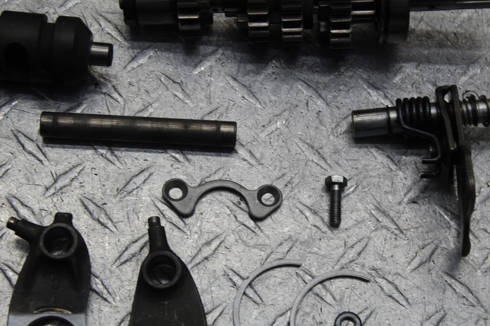 1978 HONDA XL175 ENGINE TRANSMISSION TRANNY ASSEMBLY GEARS Foto 4 de 4