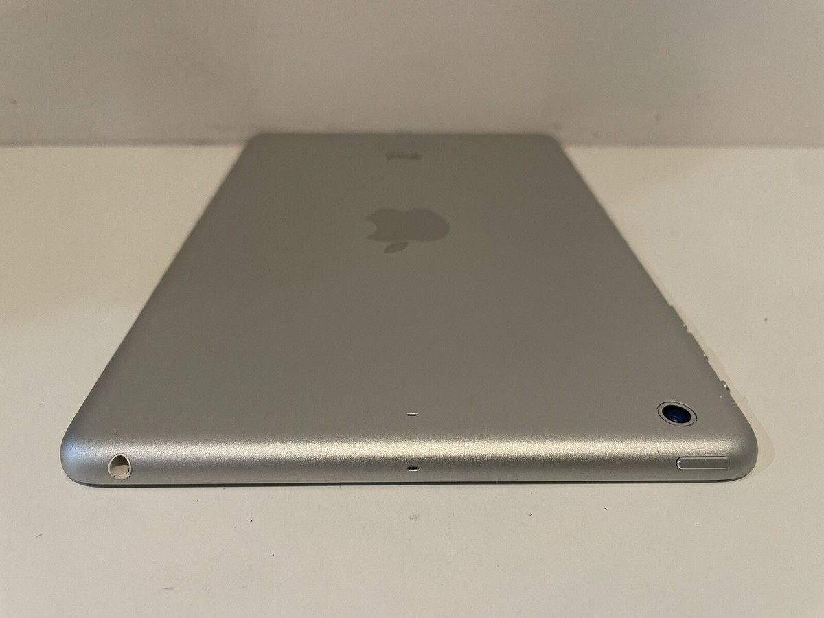 Apple iPad mini 2 32GB, Wi-Fi, 7.9in - Silver - LCD ISSUE