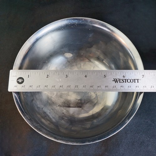 Stunning, Tiffany & Co., Sterling Silver 7" Wide Presentation Bowl, 417 Grams - Picture 8 of 9