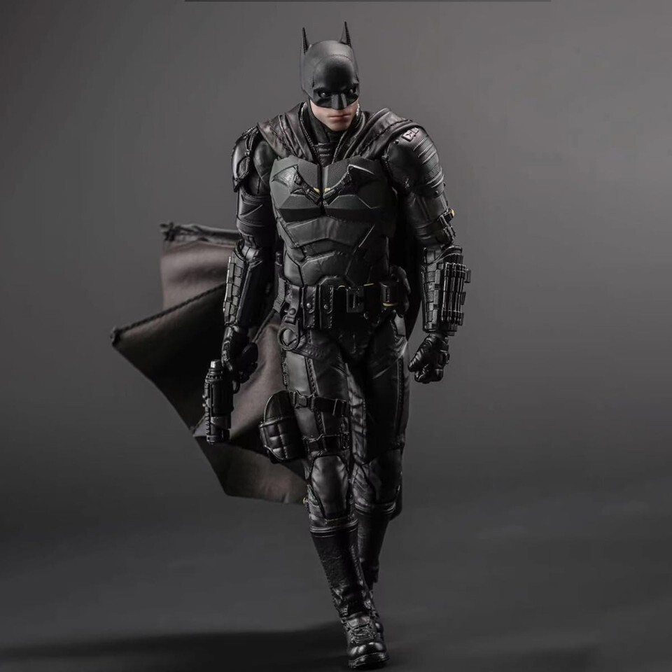 DC1010B: FondJoy 2022 The Batman 1:9 Action Figure w/ Pattinson