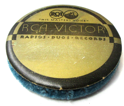 early vintage RCA VICTOR RADIOS DUOS RECORDS record cleaner brush