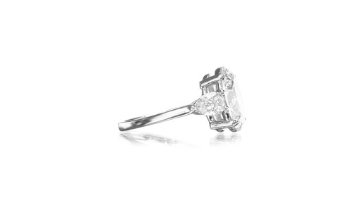 IGI Certified Diamond Engagement Ring VVS2 E Oval 1.90 Ctw Lab-created Sparkling - Video 1 of 1