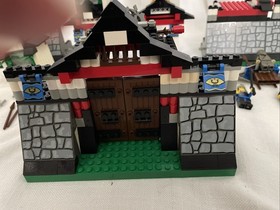 Lego Castle: Ninja 6093 Flying Ninja's Fortress with Instructions and Box