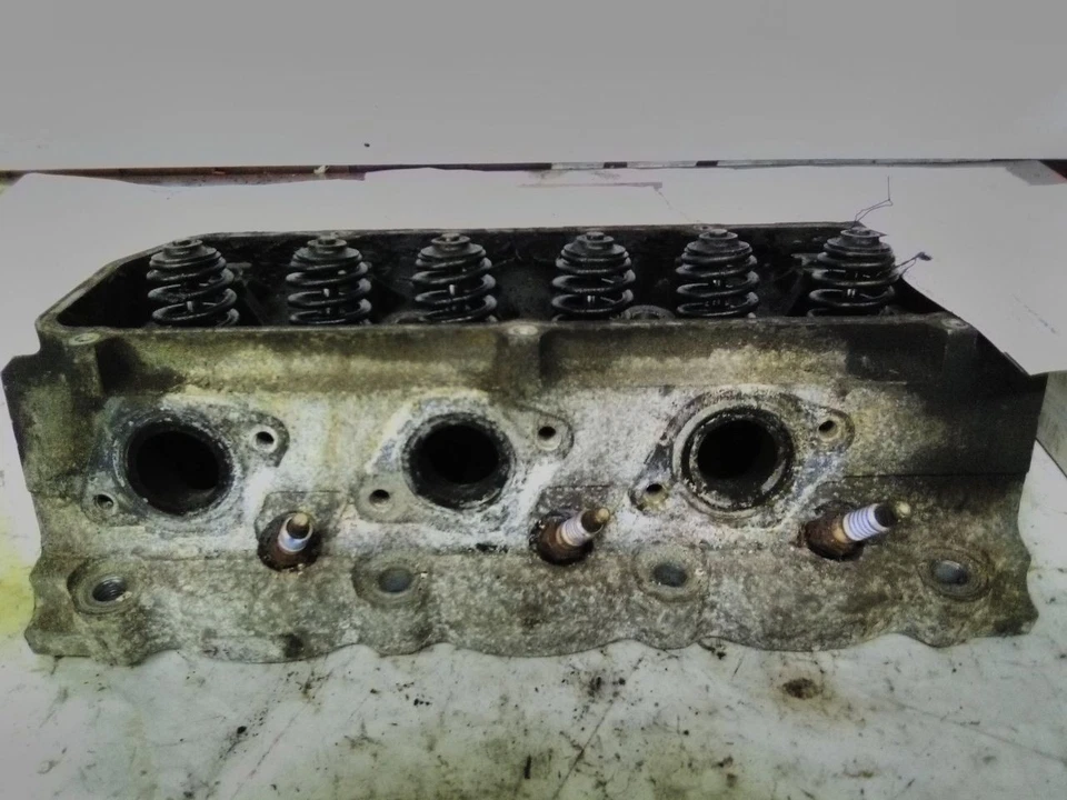 Ford 250 Van 97 culata 4,2 litros 6-256  Foto 3 de 3