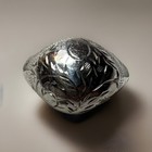Vintage etched sterling silver dome ring with floral motifs. — photo 1