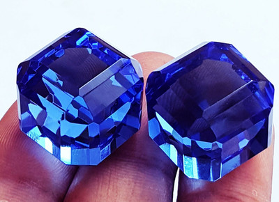 45 to 50 Ct Blue Topaz Cube Pair Certified Loose Gemstone