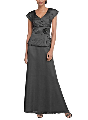 NWOT CACHET Ruffled Rosette Dress/Gown Black Size 4