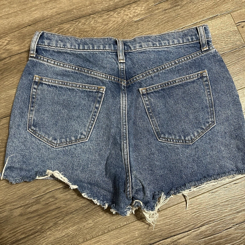 Pantalones cortos de mezclilla ROSA Victorias Secret talla 29 Foto 3 de 3