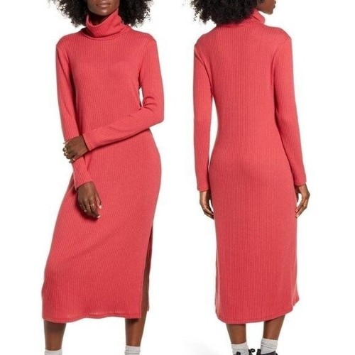 All in Favor Coral Ribbed Midi Dress 