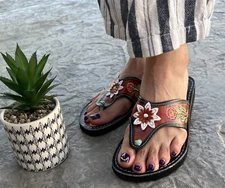 WOMEN'S AUTHENTIC MEXICAN HUARACHE SANDALS. SLIP ON OPEN TOE LEATHER SANDALS