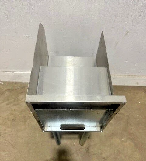 "KROWNE 18-12FT" NSF S.AÇO SOB BARRA DE BALCÃO ESTAÇÃO DE LIQUIDIFICADOR PASSO DUPLO - Imagem 3 de 4