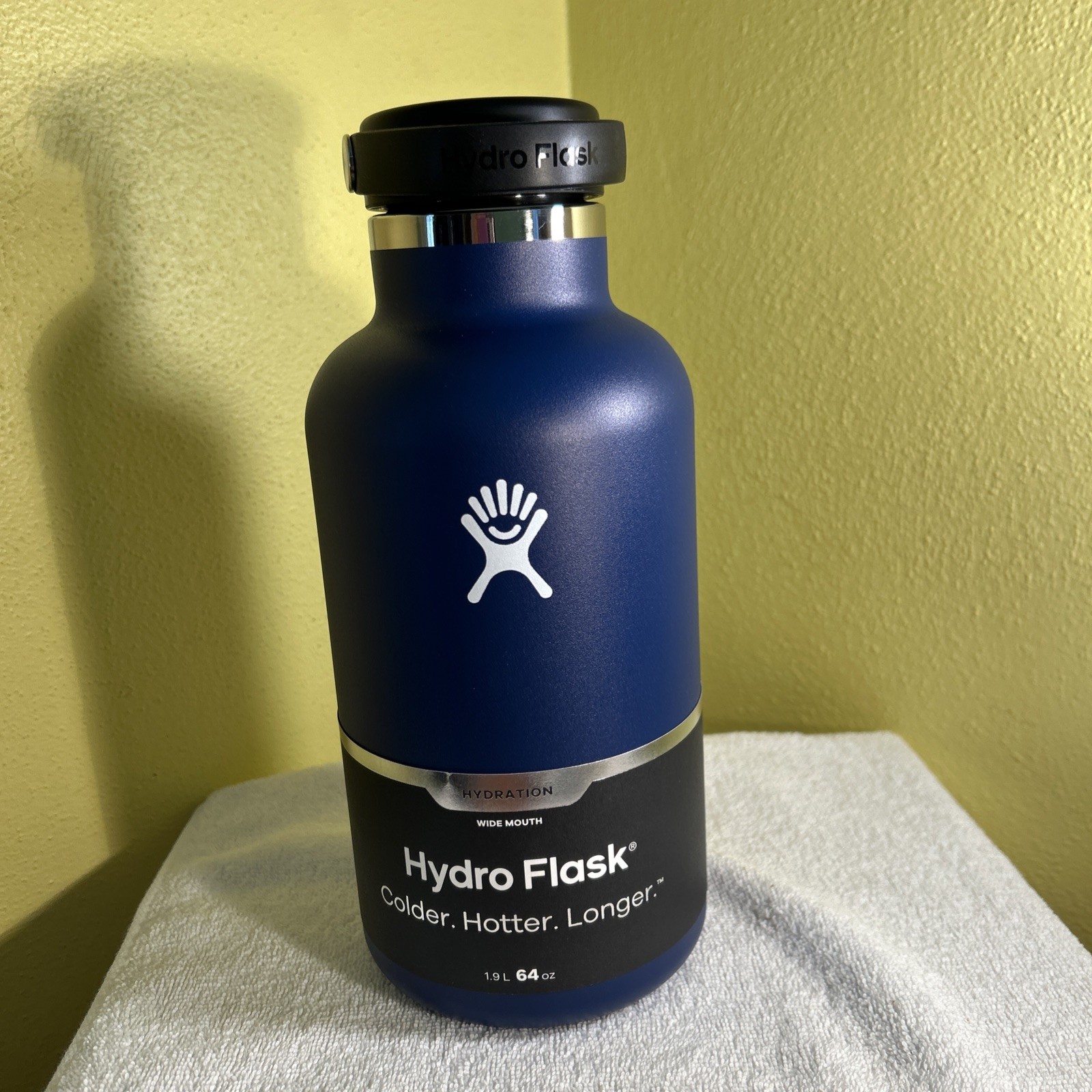 Hydro Flask Wide Flex Cap 64 Oz Black