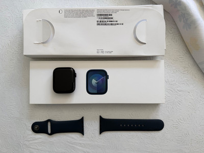 Apple Watch  9 45mm Aluminum Case with Sport Band - Midnight, S/M (GPS+Cellular)