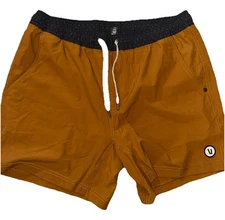 NWOT 5” Men’s Vuori Kore Lined Shorts Tumeric Orange Sz L V367