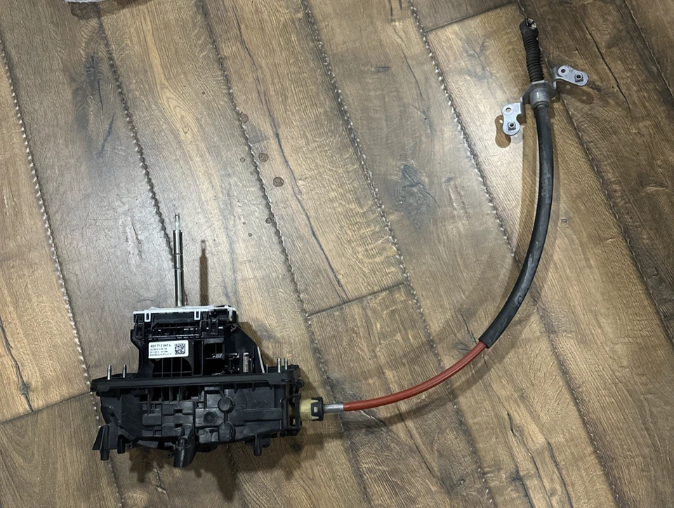 Palanca de cambios negra de transmisión Audi A6 Quattro 12-15 4G1713041L OEM Foto 3 de 4