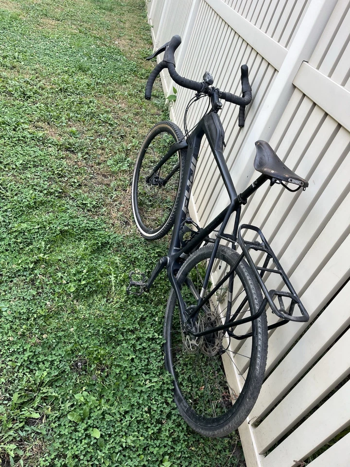 Fuji Jari Gravel Bike - Image 3 of 4