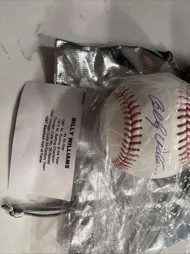 Billy Williams Signed Autographed Baseball OML Ball Cubs Tristar 7157605