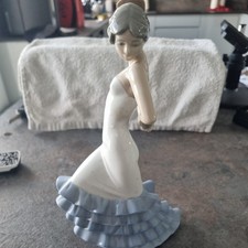 NAO Lladro Figurine #418 Flamenco Dancer Bailarina Garrida RARE