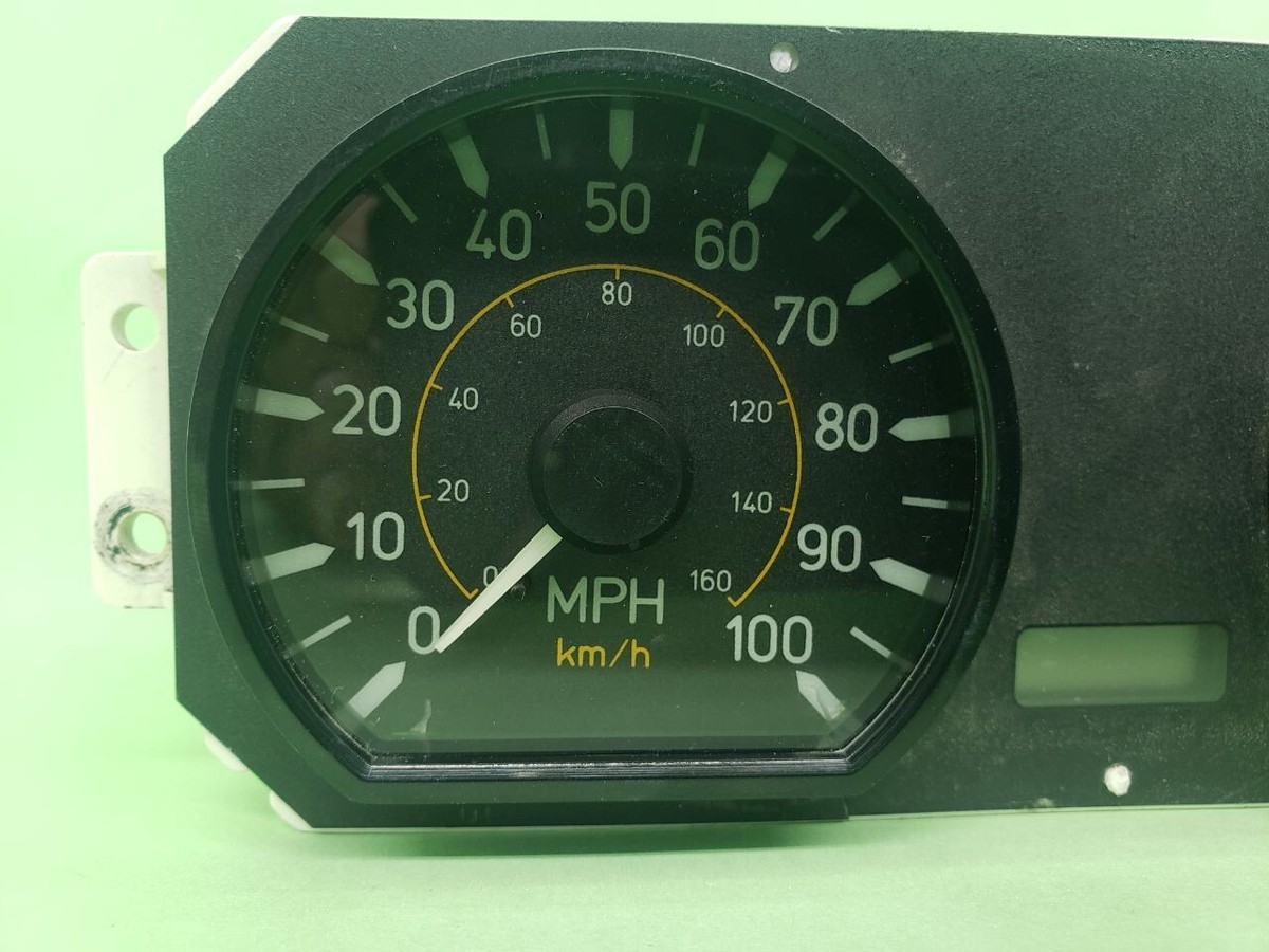 Hummer H1 2004 2006 Instrument Cluster SPEEDOMETER