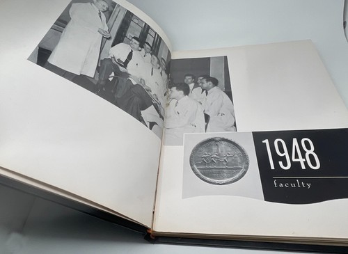 1948 MEDICAL VIOLET NYU Facultad de Medicina de la Universidad de Nueva York - Nueva York - Imagen 4 de 4