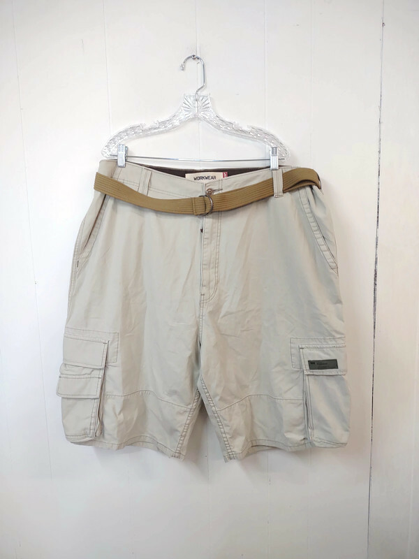 Levi's Mens 42" Belted WORKWEAR Cargo Shorts Light Kh… Gem