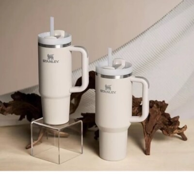 Stanley Quencher H2.0 FlowState Tumbler - 40oz (Cream)