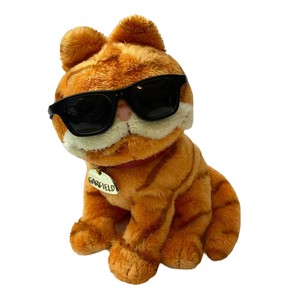 stuffed garfield cat