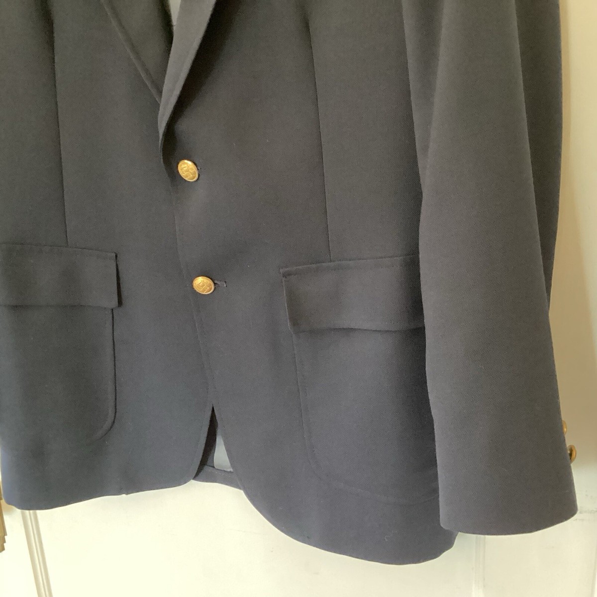 Vintage Boston Store Navy Blazer Men’s 41R Brass Buttons Pockets Lightweight View 3